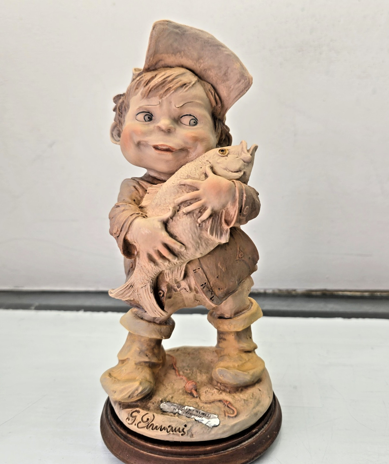 Giuseppe Armani Gullivers World Mischievous Kid Boy Fish Figurine 8.5in
