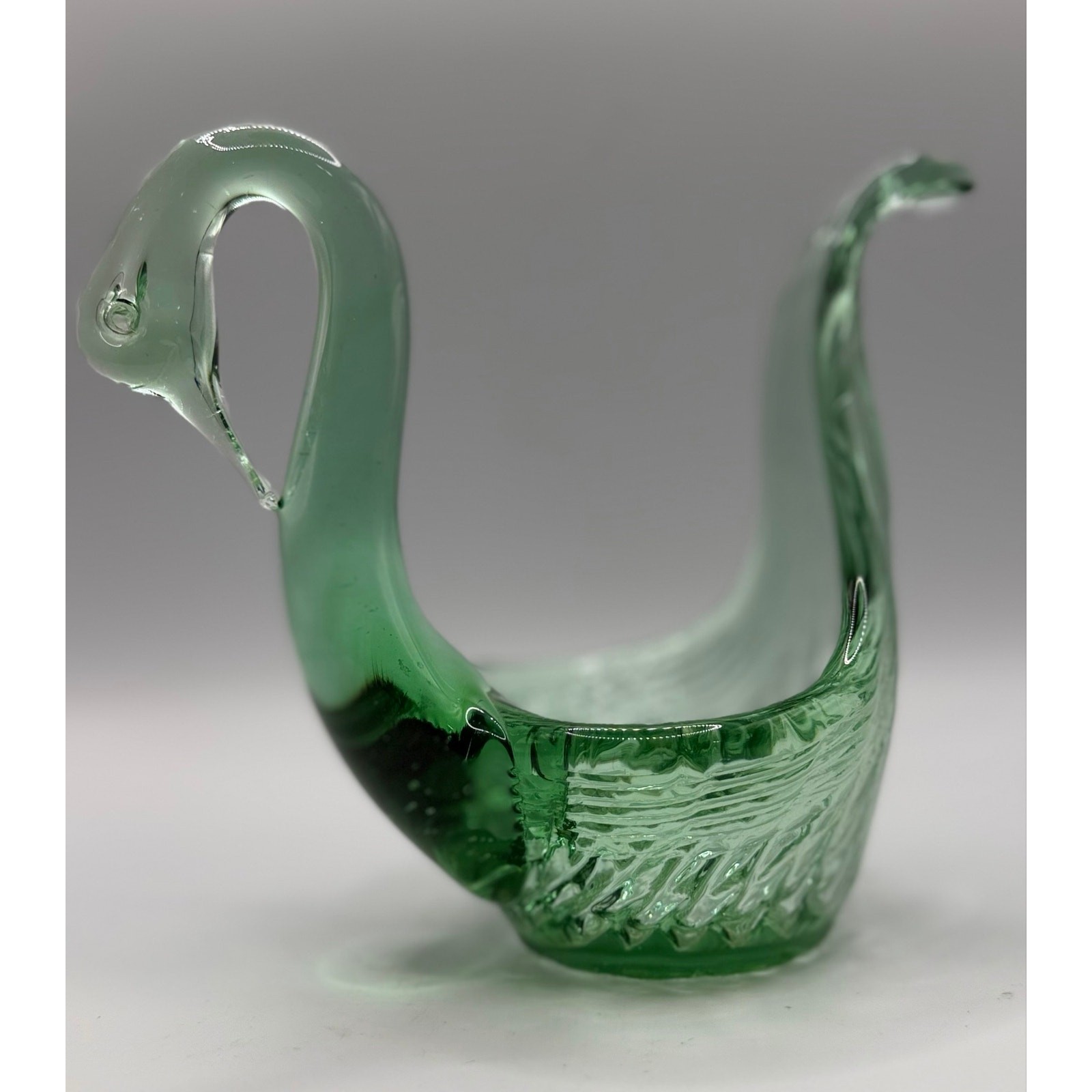 Vintage MCM Green Art Glass Swan Bowl Dish Waffle Base 6.5” Emerald