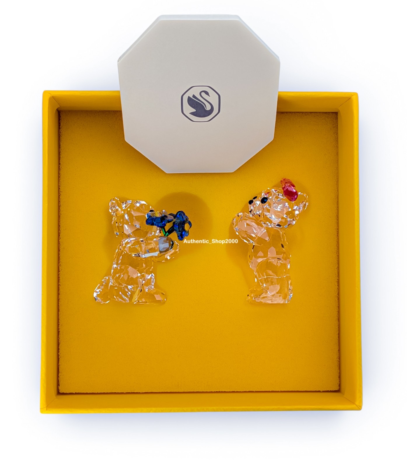 New 100% Authentic SWAROVSKI Crystal I Adore You Kris Bear Figurine gift 5720454