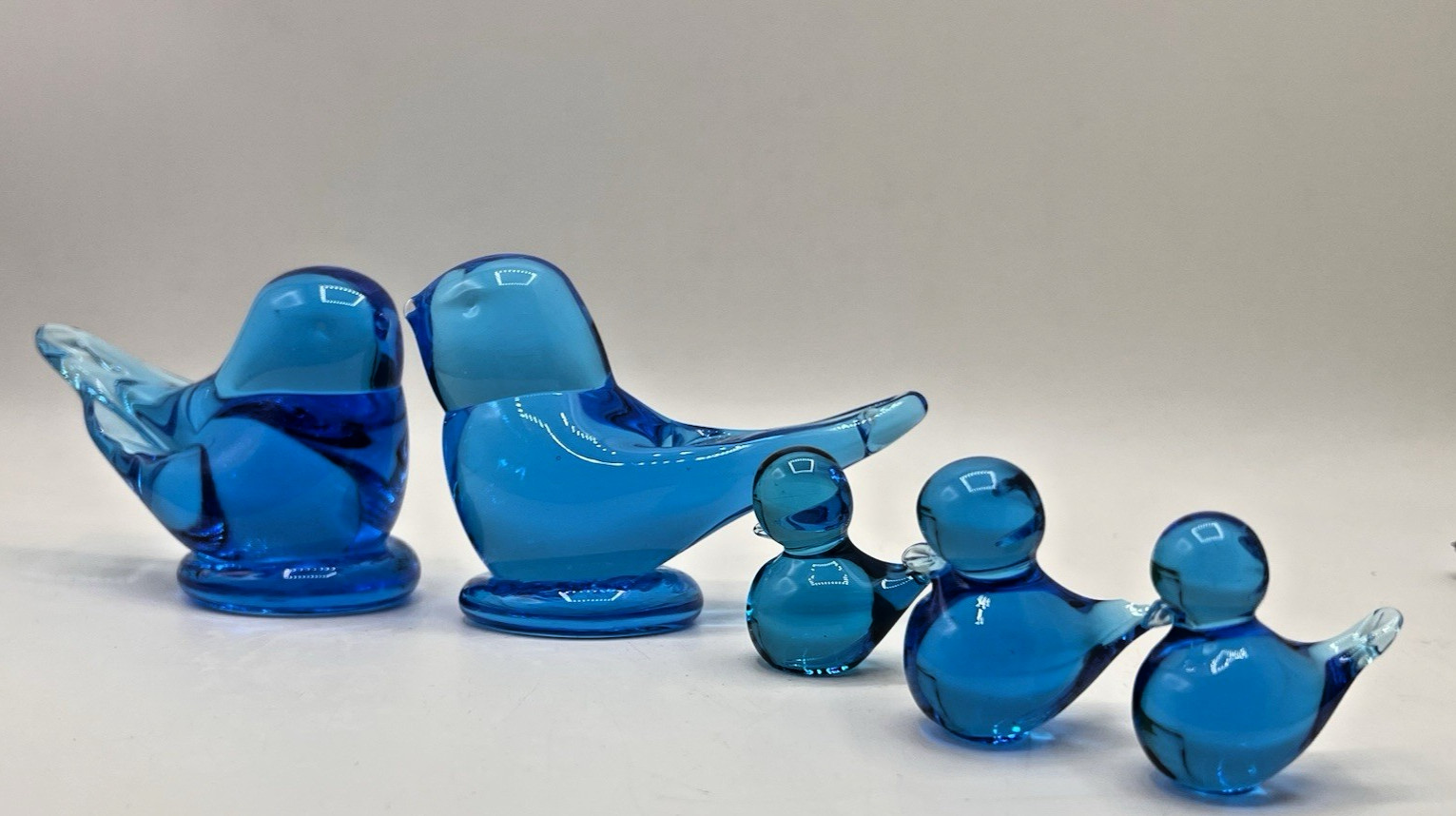 1990s Leo Ward Blue Bird Family of FIVE 1 chip MCM Shelf Sitters