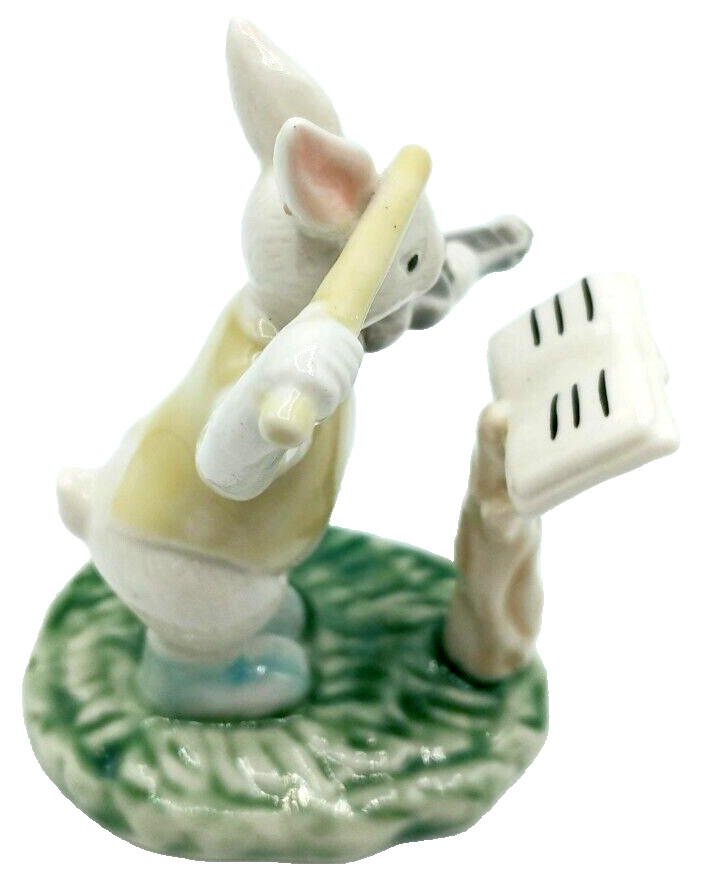 Vintage Anthropomorphic Bunny Rabbit Violinist Porcelain Single Figurine 3″H