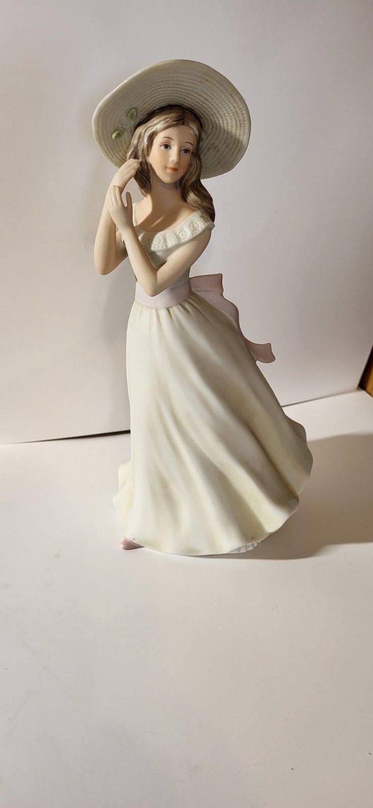 9″ Home Interior Masterpiece “Melanie” figurine-1996