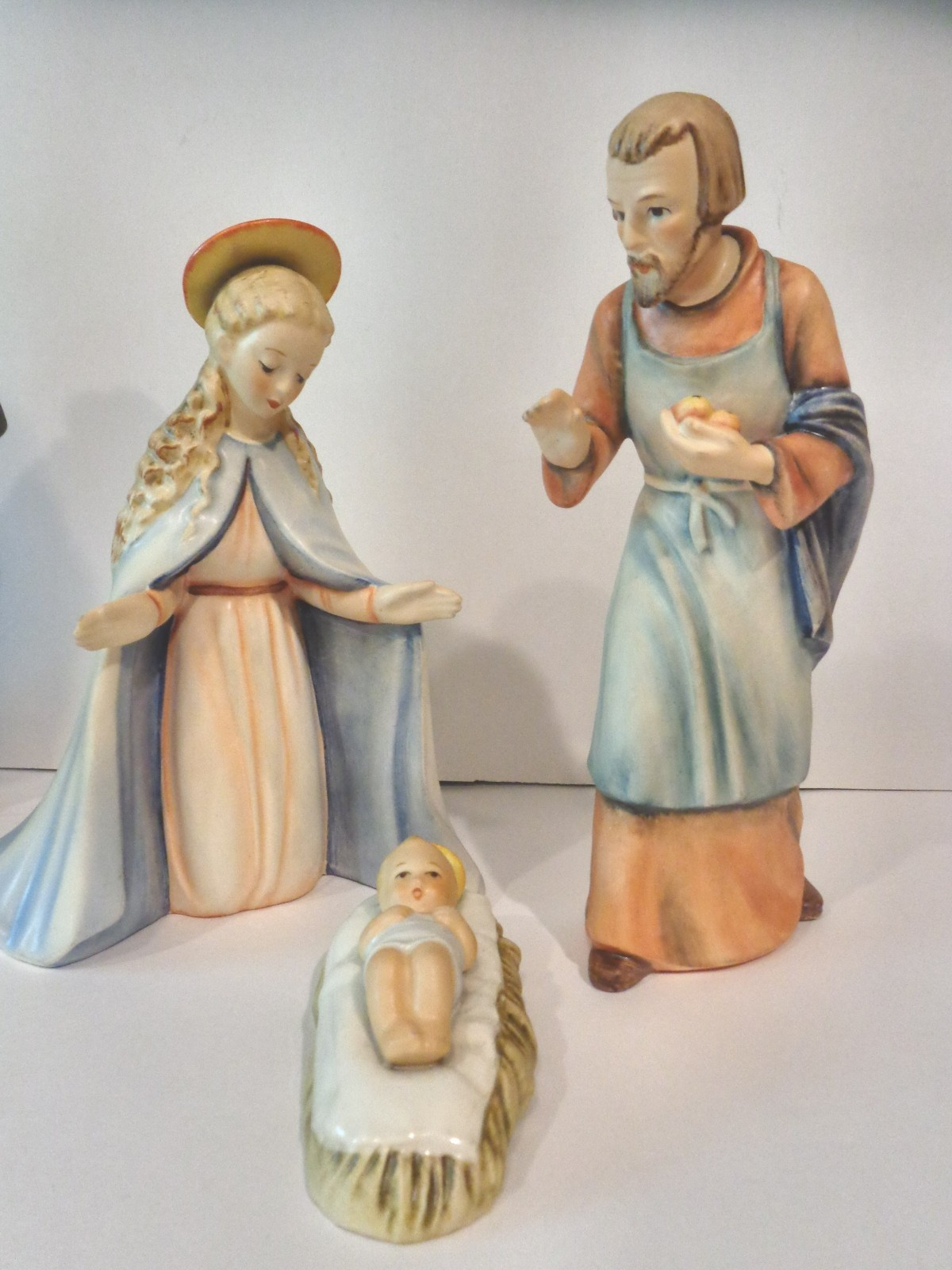 HUMMEL GOEBEL 11-PC. FULL BEE MARKS LARGE 214 NATIVITY SET 1951