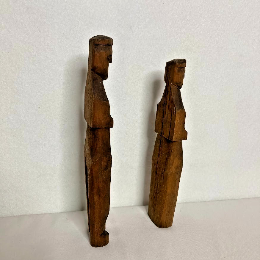 Vtg Hand-Carved Primitive Folk Art Woman Man Pair Wooden Statue Rustic Figurines