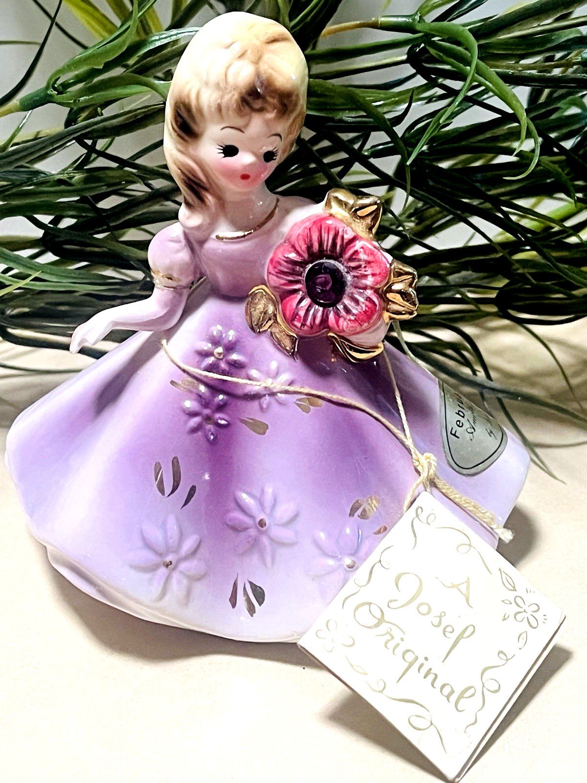 VINTAGE JOSEF ORIGINALS BIRTHDAY GIRL FIGURINE FEBRUARY AMETHYST STONE w/TAGS