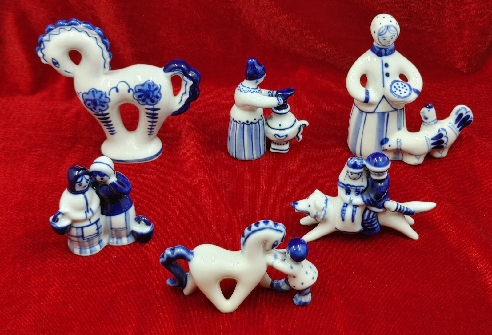 Vintage Gzhel Figurines Lot Of 6 Hand Painted Russian Folk Art USSR *Please Read