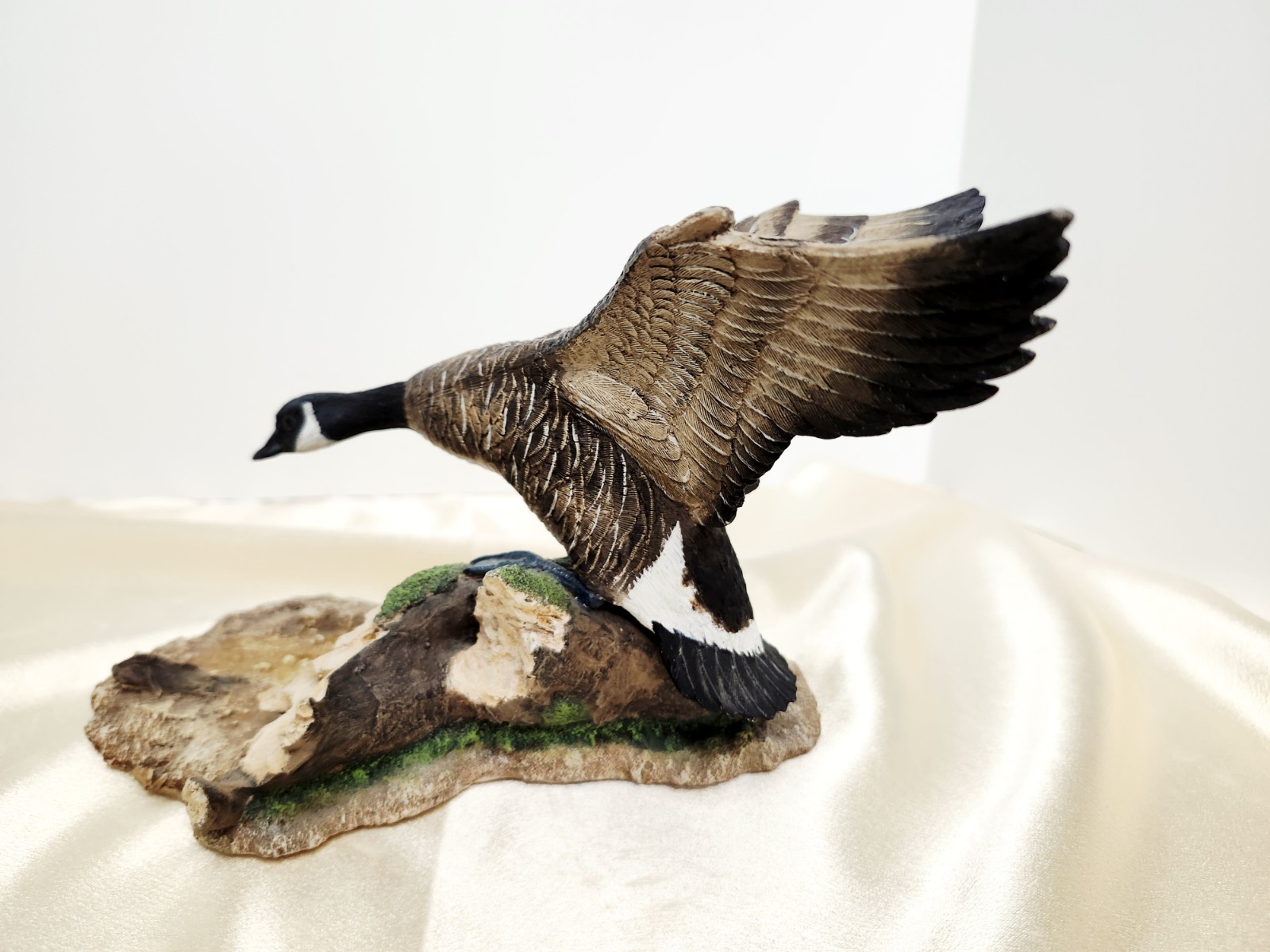 Second Nature Design Canada Goose Sculpture – Lim Ed 159/2500, Signed By Artist