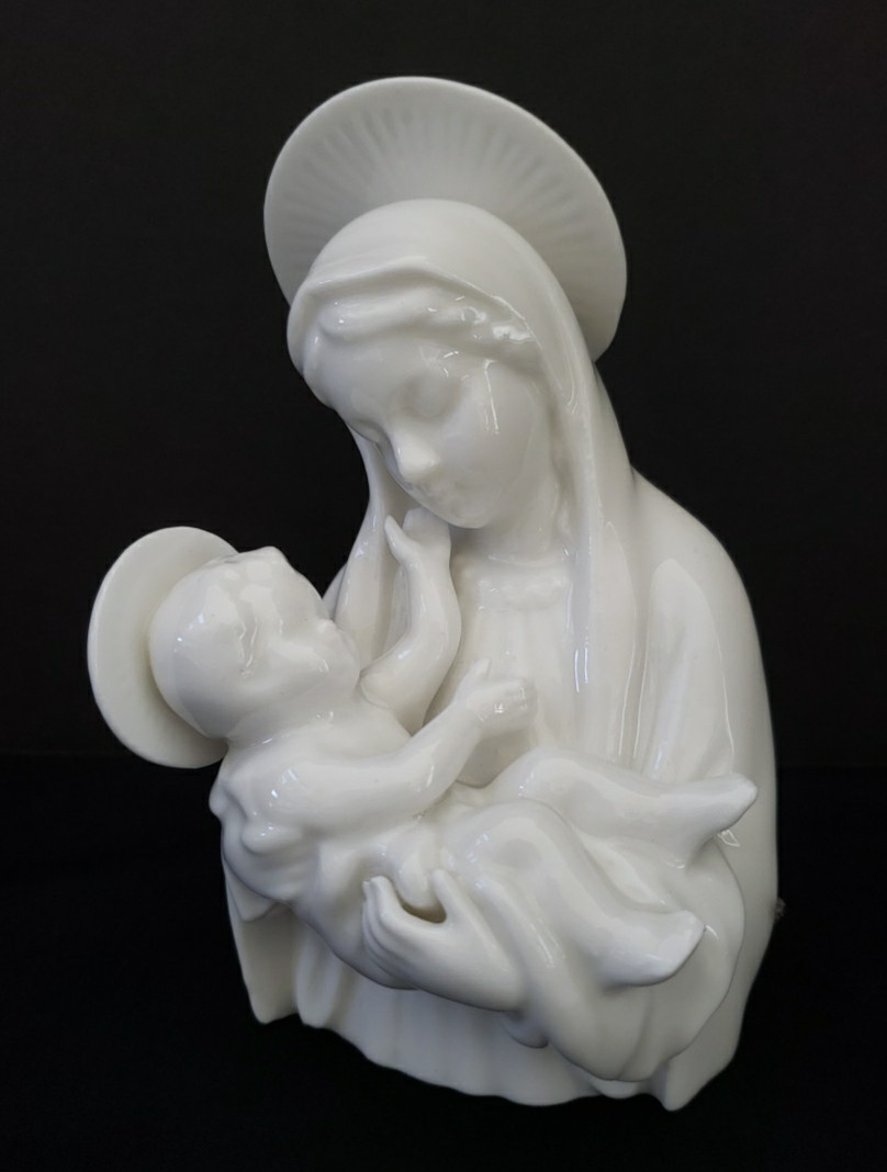 Vintage Porcelain Figurine Madonna and Child 5 1/2″ Tall ~ Made in Japan