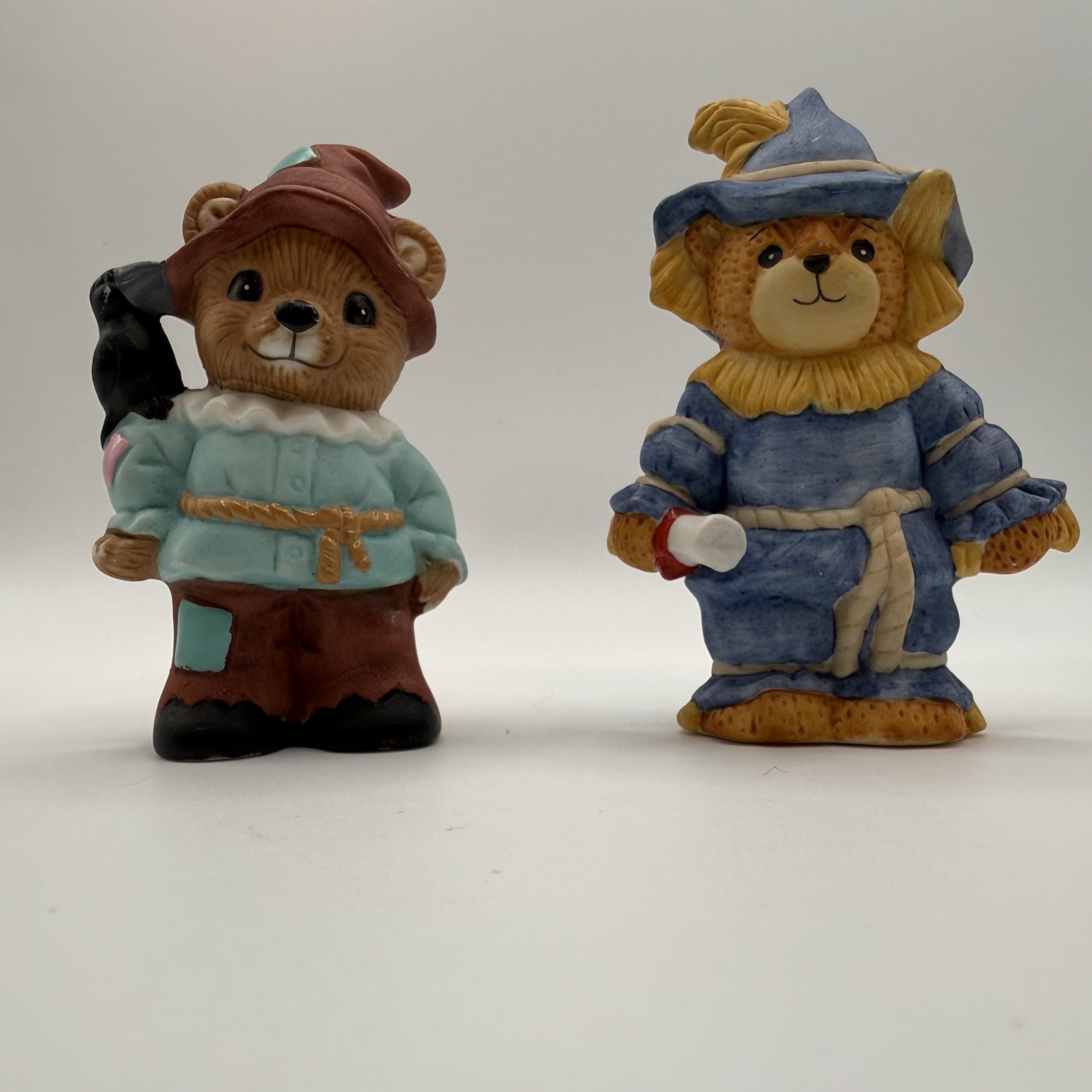 2 Scarecrow Bear Figurines Lot Homco Lucy & Me Rigg Wizard of Oz ~3” T Trinkets