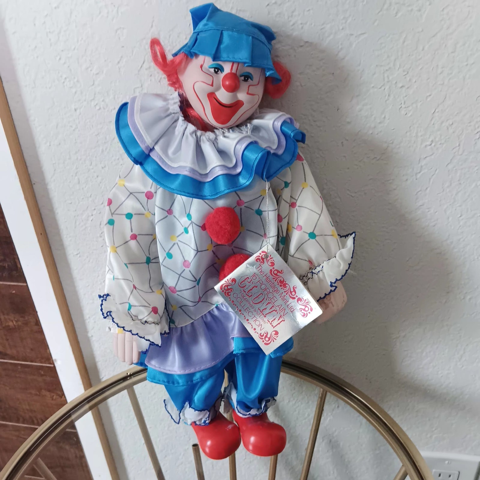 The Heritage Mint LTD Happiness and Love Collection 16″ Porcelain Clown 1989 .
