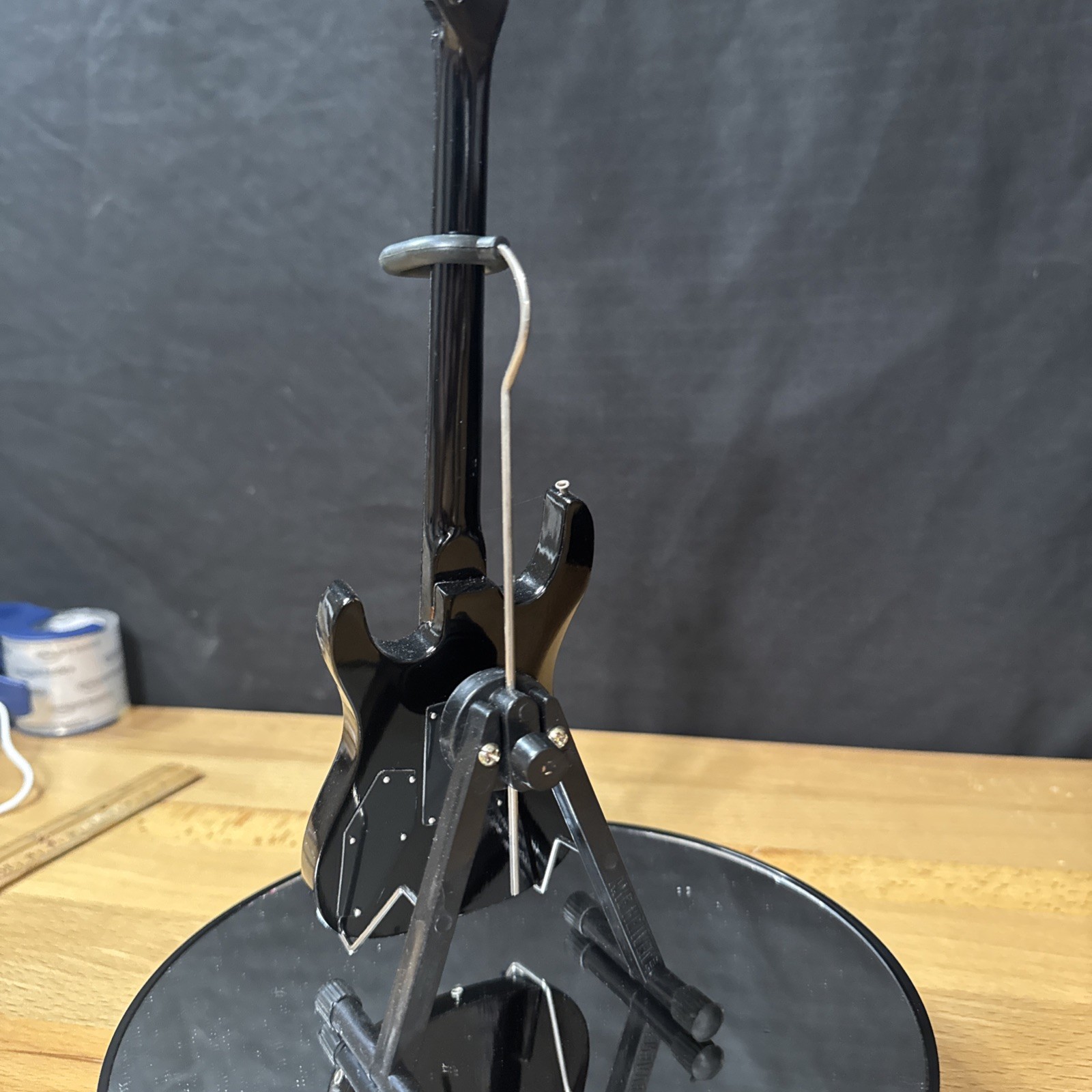 Axe Heaven Mini Guitar George Lynch (Dokken)