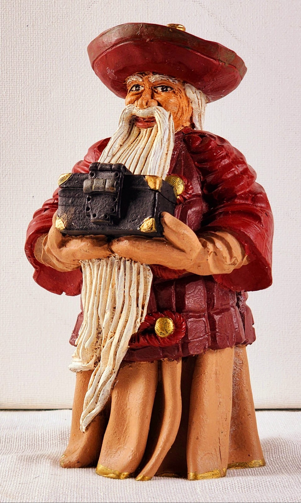 1988 J&D Creations, # 1414 Ancient Chinese Wizard Figurine w/ Chest, 7.5″ Tall