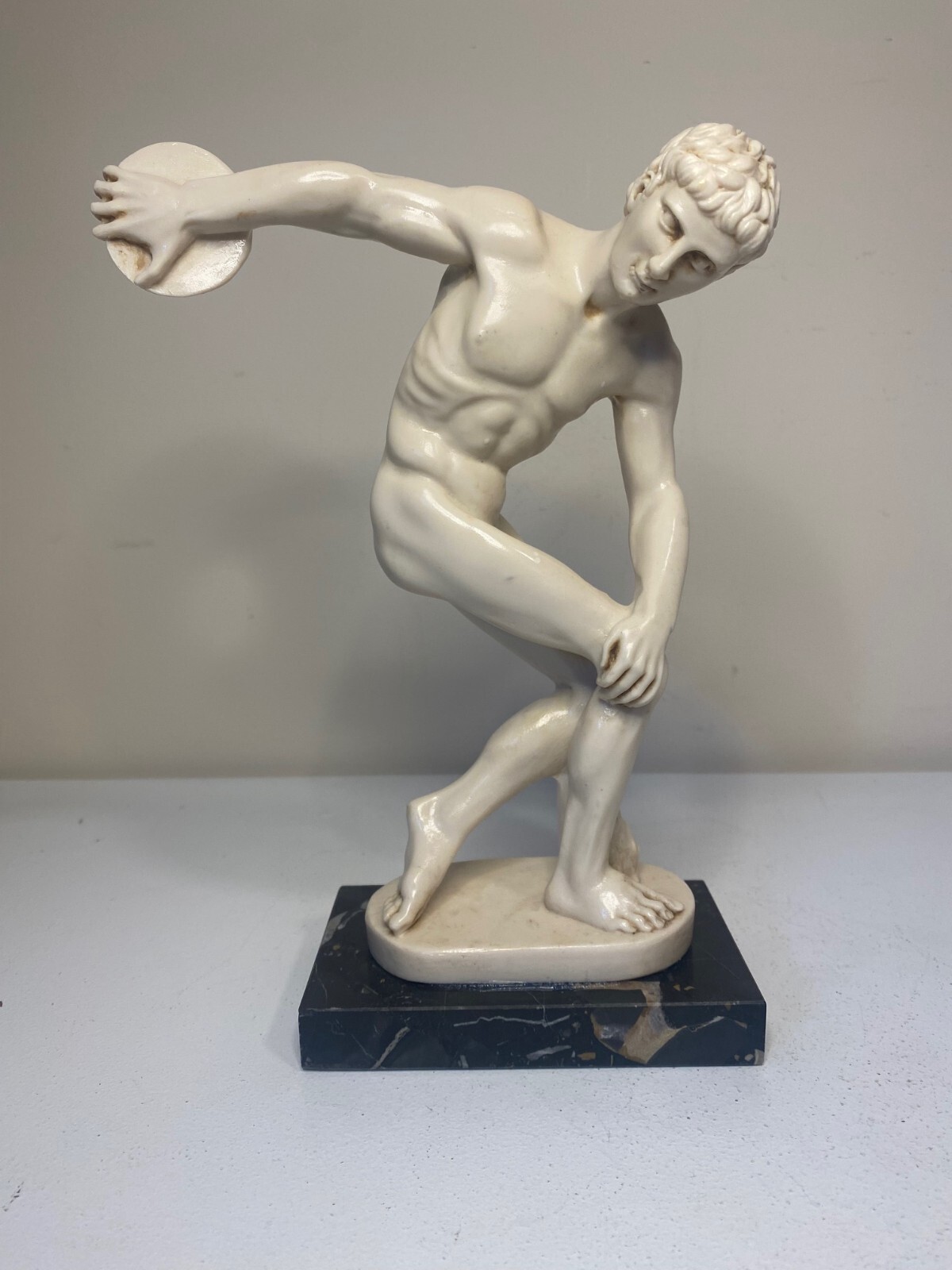 8.5 Inches Tall Discobolo Bisque White Resin Statue on Marble Base