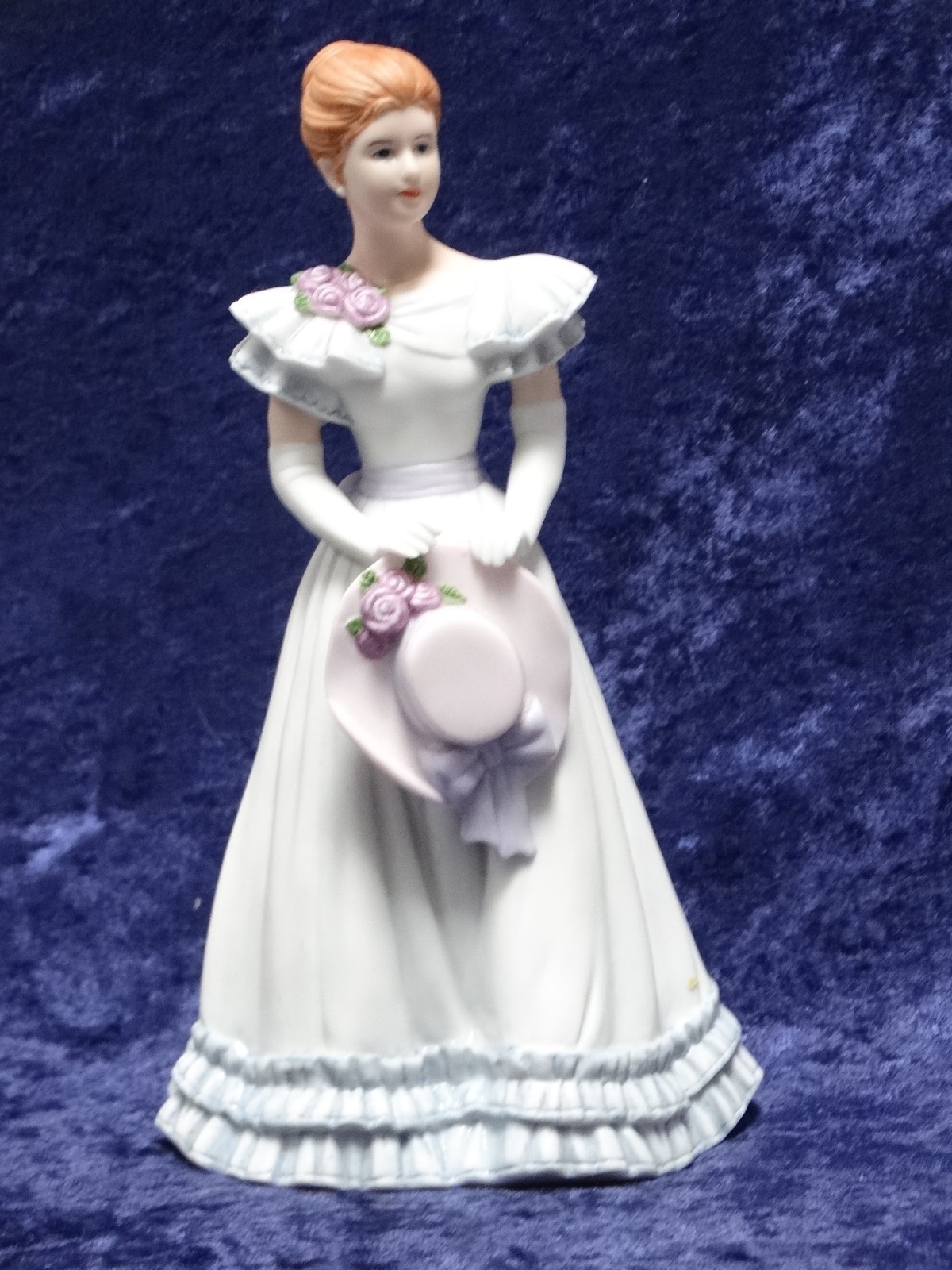 1990’s HOMCO Victorian Porcelain Figurine Elizabeth #14061-99 8″ h