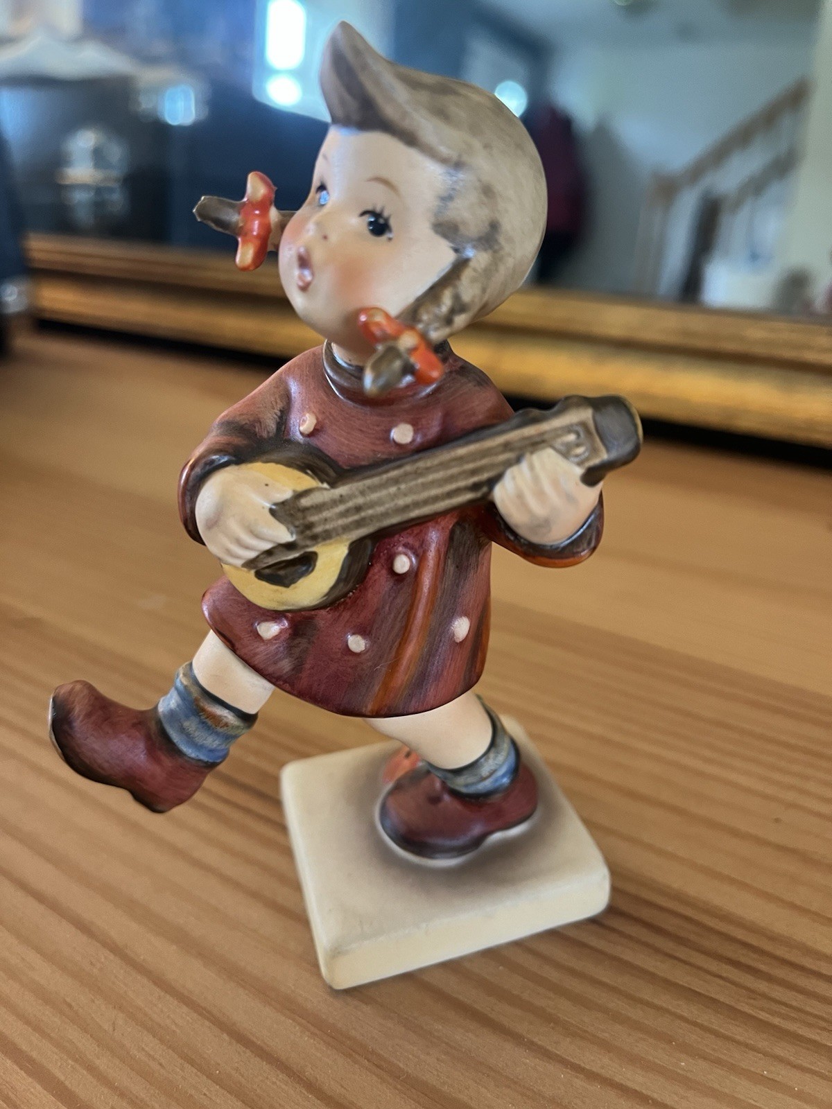 Vtg Hummel Goebel Figurine “Happiness” W. Germany #86 Girl Playing Guitar/ Banjo