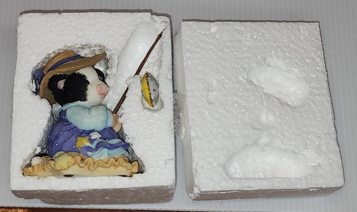 Mary’s Moo Moos Fishing for Good Wishes Limited Edition 543241 Enesco 1999 boxed