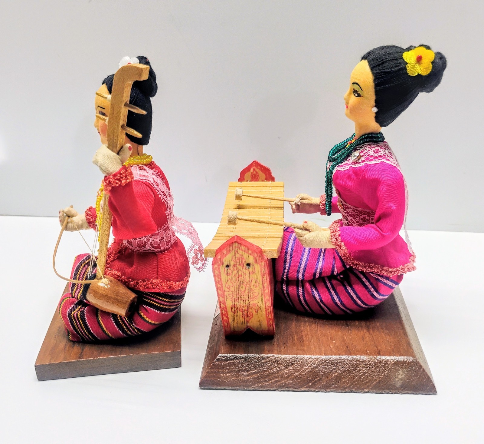 2 Thai Women Musicians Instrument Fiddle Music Cultural Folk Art Thailand Wood