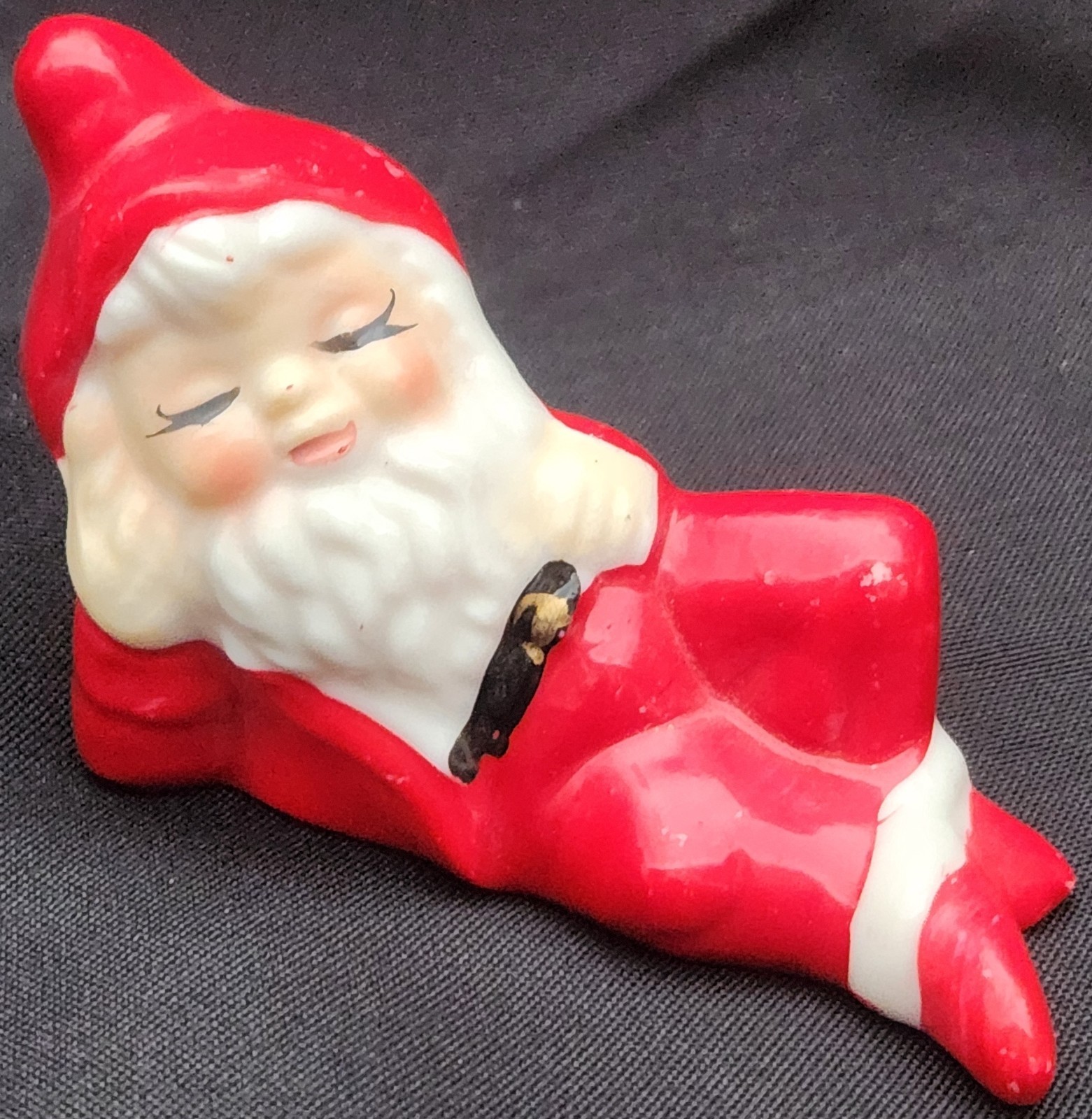 Christmas Around the World RESTING ELVES 3 sleeping elf figurines House of Lloyd