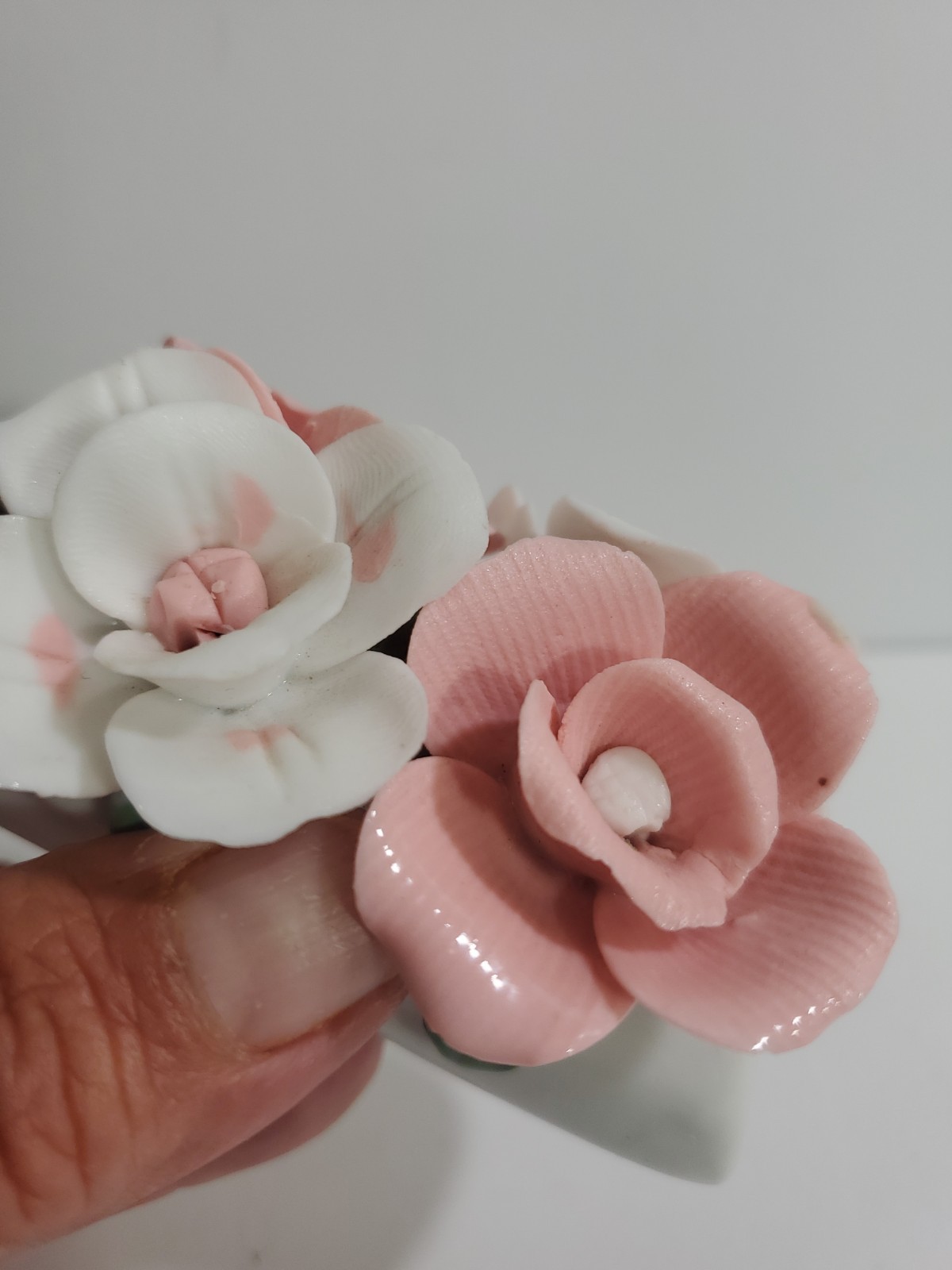Vintage Capodimonte Style Pink Porcelain Rose Figure 3D Roses Romantic Decor 3.5