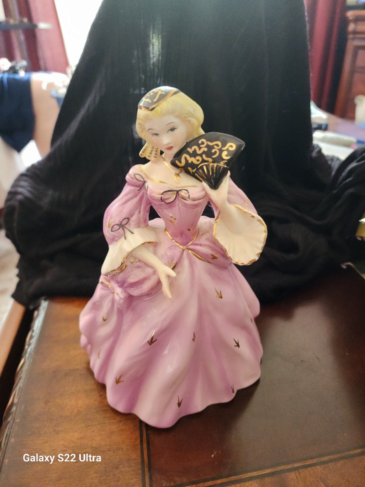 359. Yona Originals by Shafford, Japan, Lady Figurine