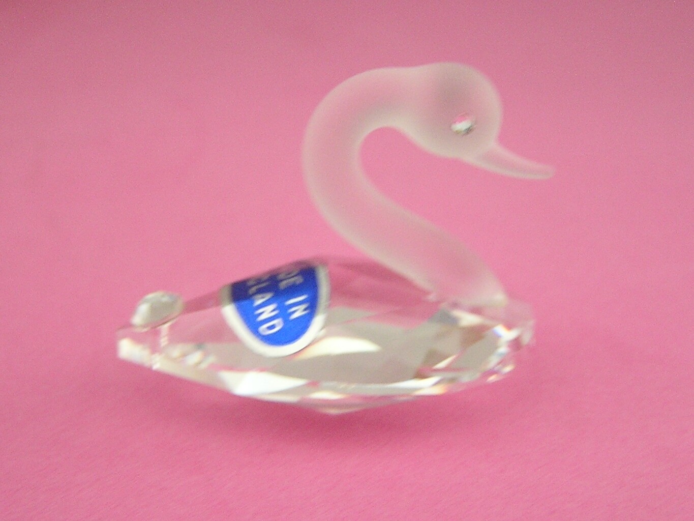 Crystal Swan Figurine Made in England ~ 1 1/2″ Long X 1 1/8″ Tall X 3/4″ Wide.