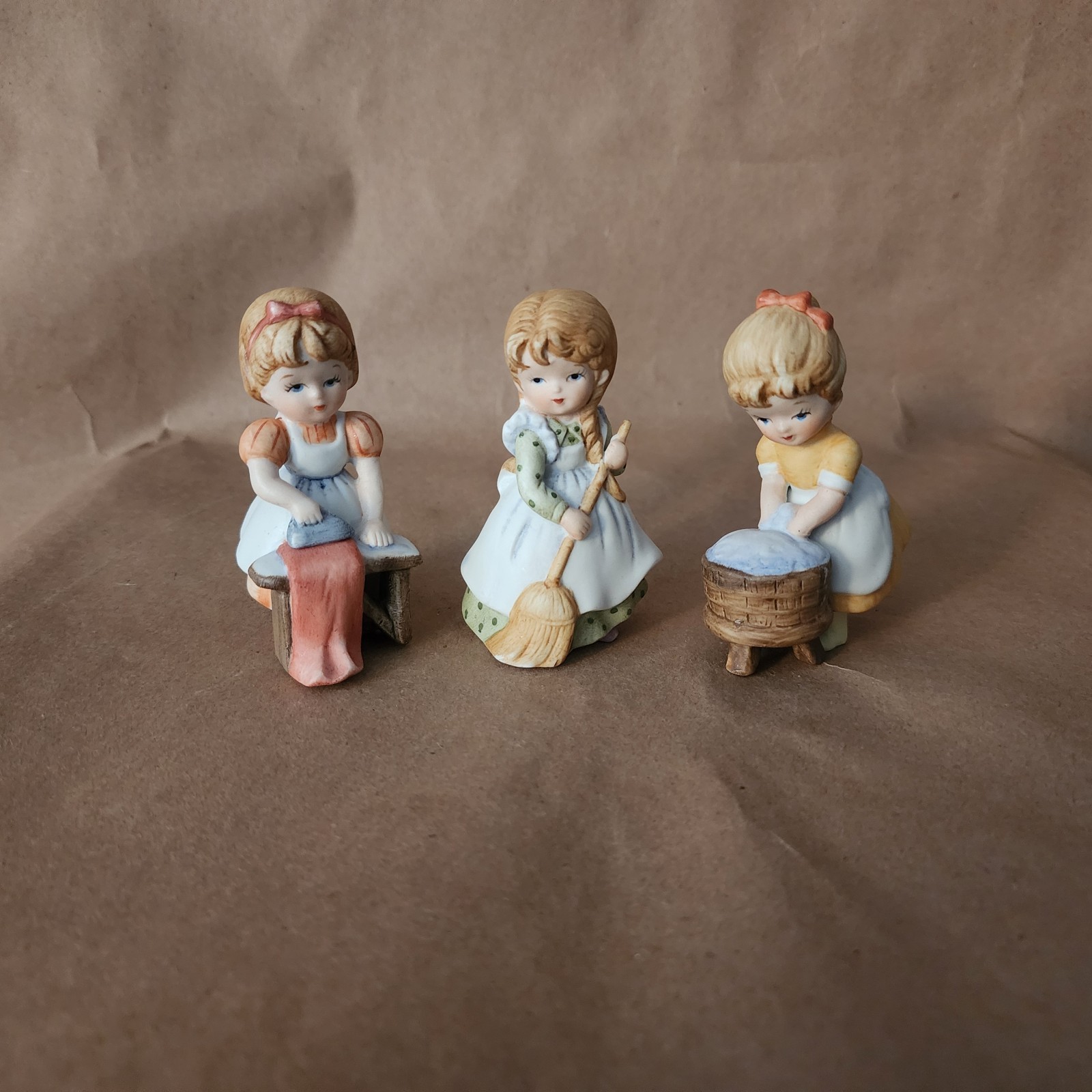 Set of 3 Lefton Figurines Little Girls Daily Choirs Country Hand Painted Bisque