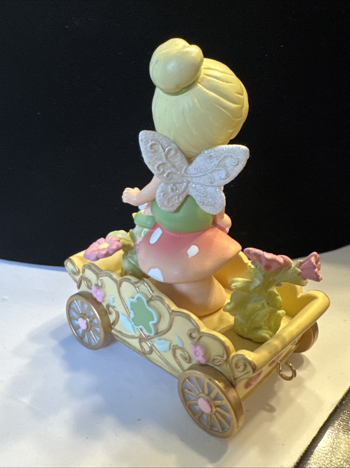 = Precious Moments Disney Showcase BIRTHDAY PARADE Tinker Bell Age 6