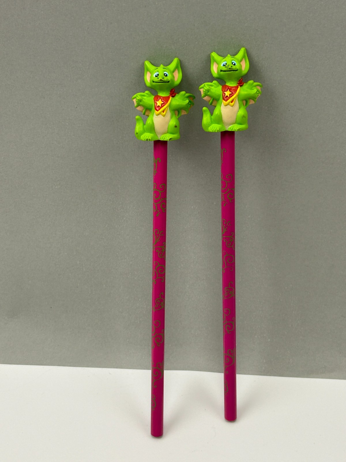 Pocket Dragons Wearing Star Bandanas Hugs Pink Pencils Set of 2 Unused Scuffing