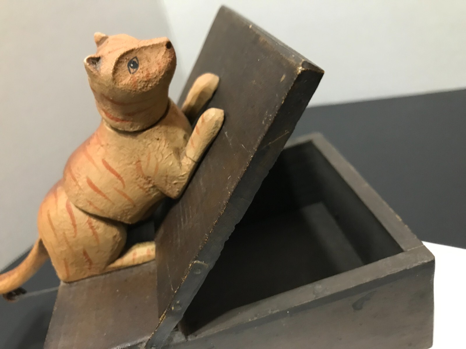 Vintage Anri Mechanical Cat Wood Cigarette Tobacco Holder Box
