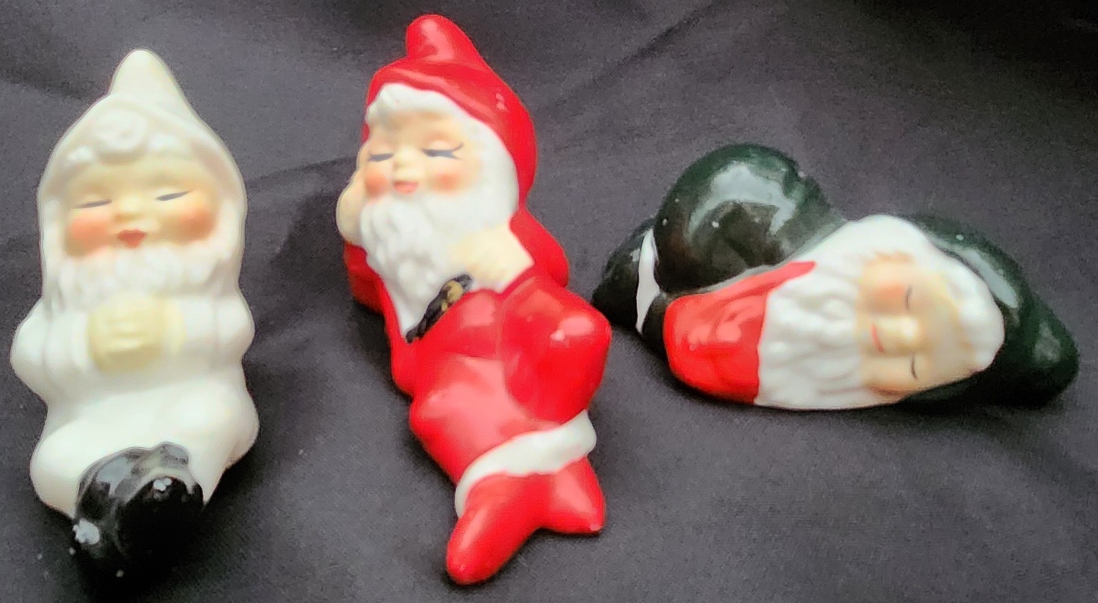 Christmas Around the World RESTING ELVES 3 sleeping elf figurines House of Lloyd