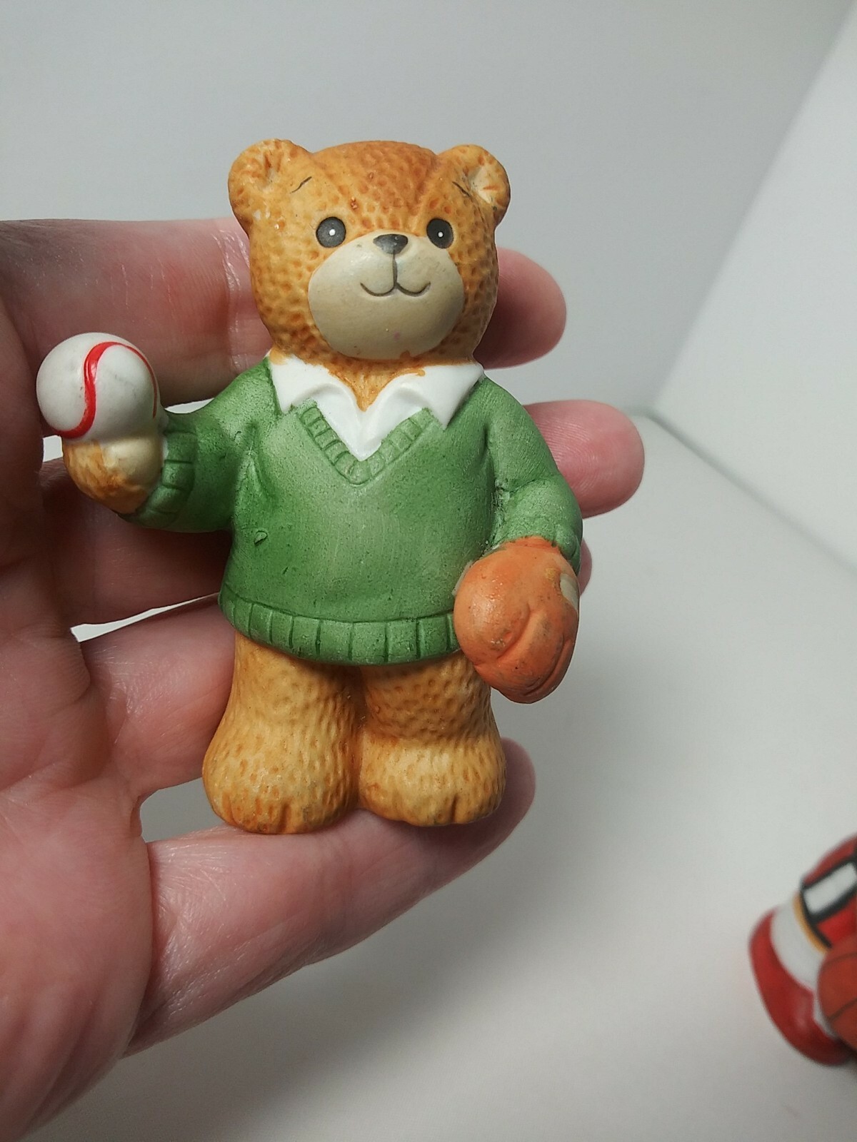 LOTLot of 2 Lucy & Me Enesco Lucy Rigg 1987 Basebal & 1990 BASKETBALL Bears EUC