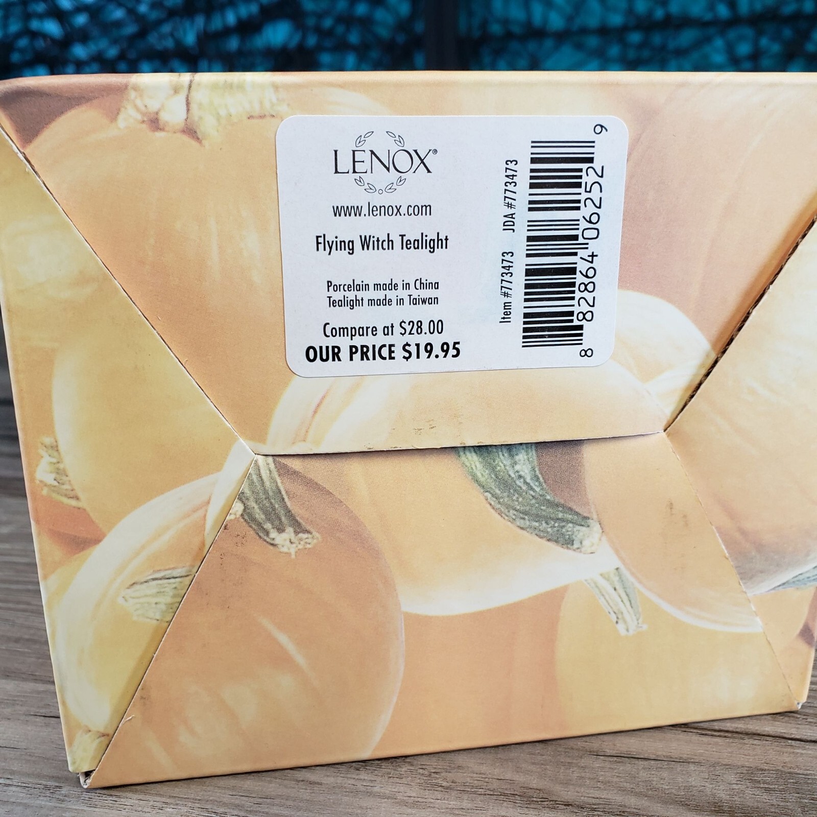 LENOX FLYING WITCH TEALIGHT WHITE 4.58″ TALL DISCONTINUED NOB #773473
