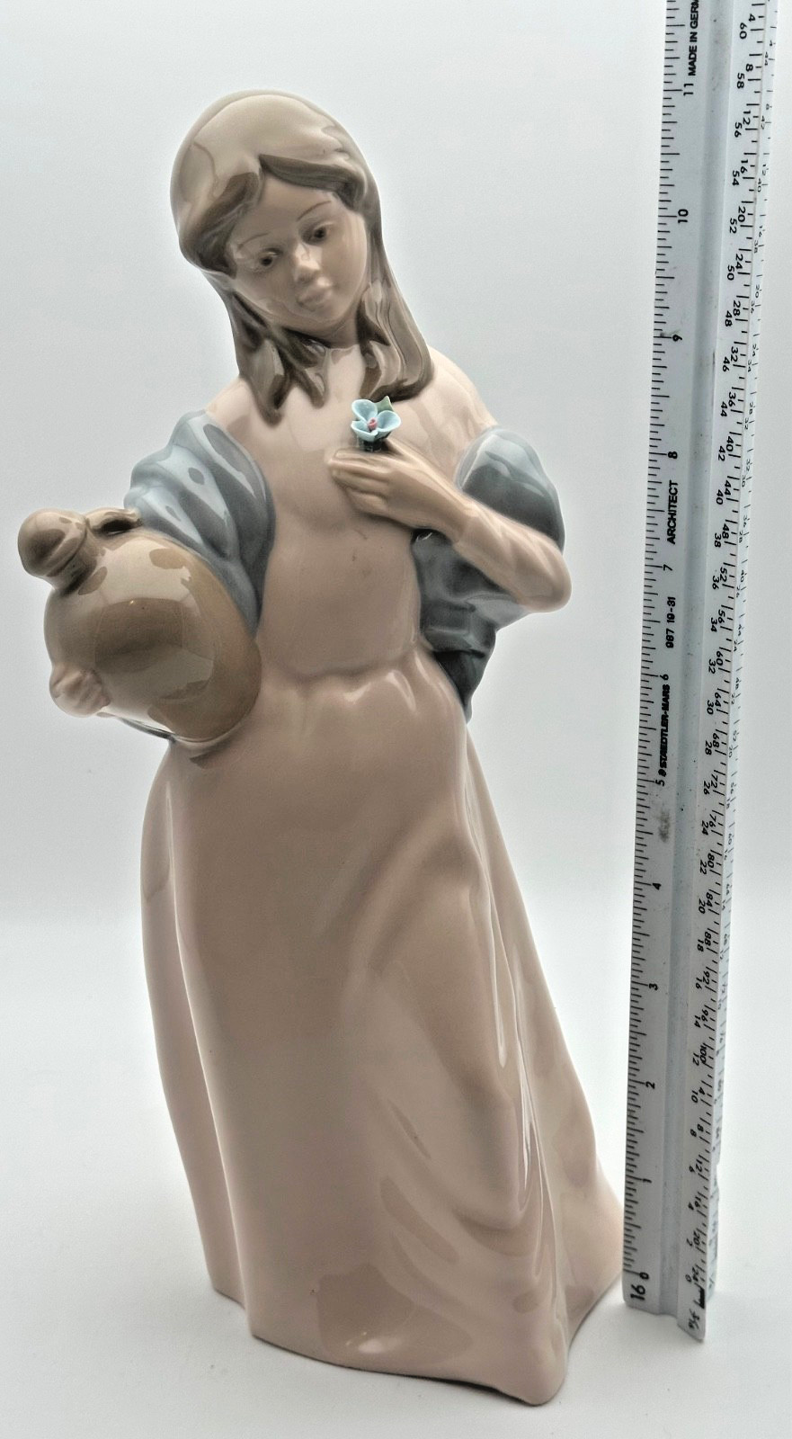 Reina Fine Porcelain Woman Figurine Mauve Dress Blue Shawl Flower Water Jug 11.5