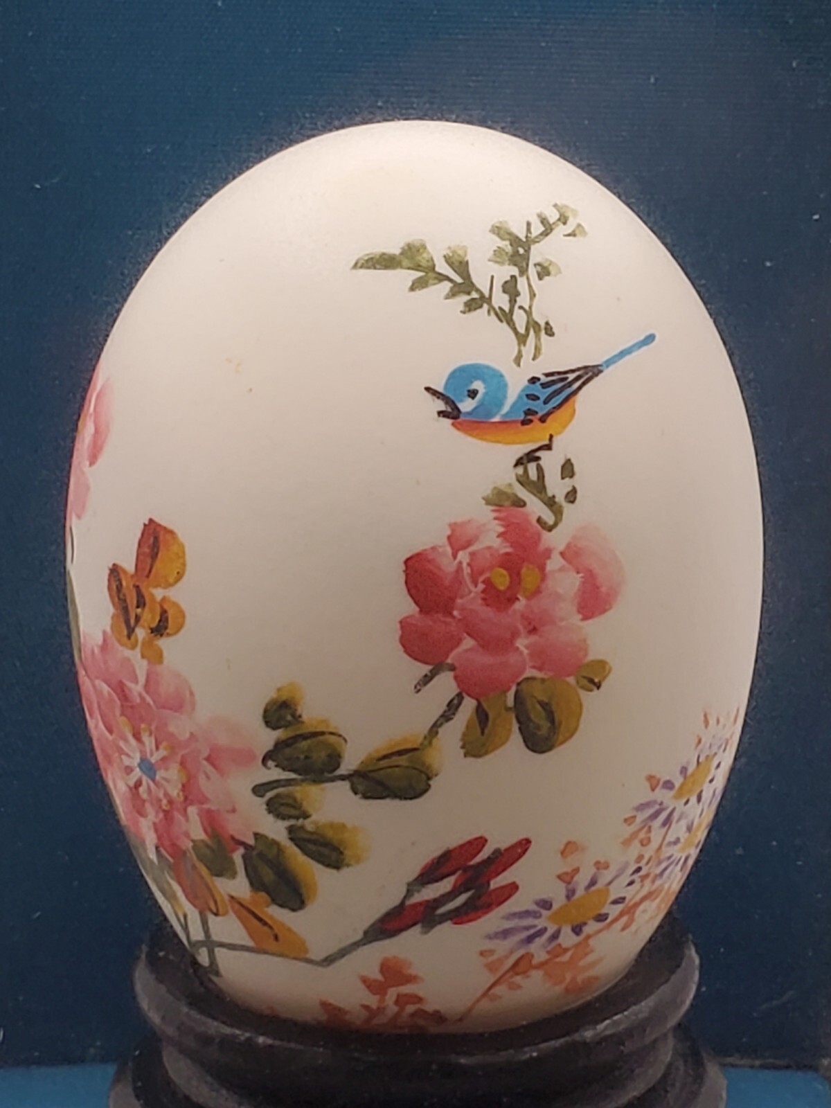 Chinese Vintage Hand Painted Egg Birds and Flowers Peace Happiness Harmony