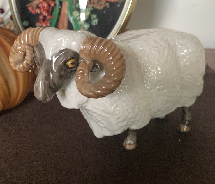 Muller Volksted Irish Dresden Ram Figure