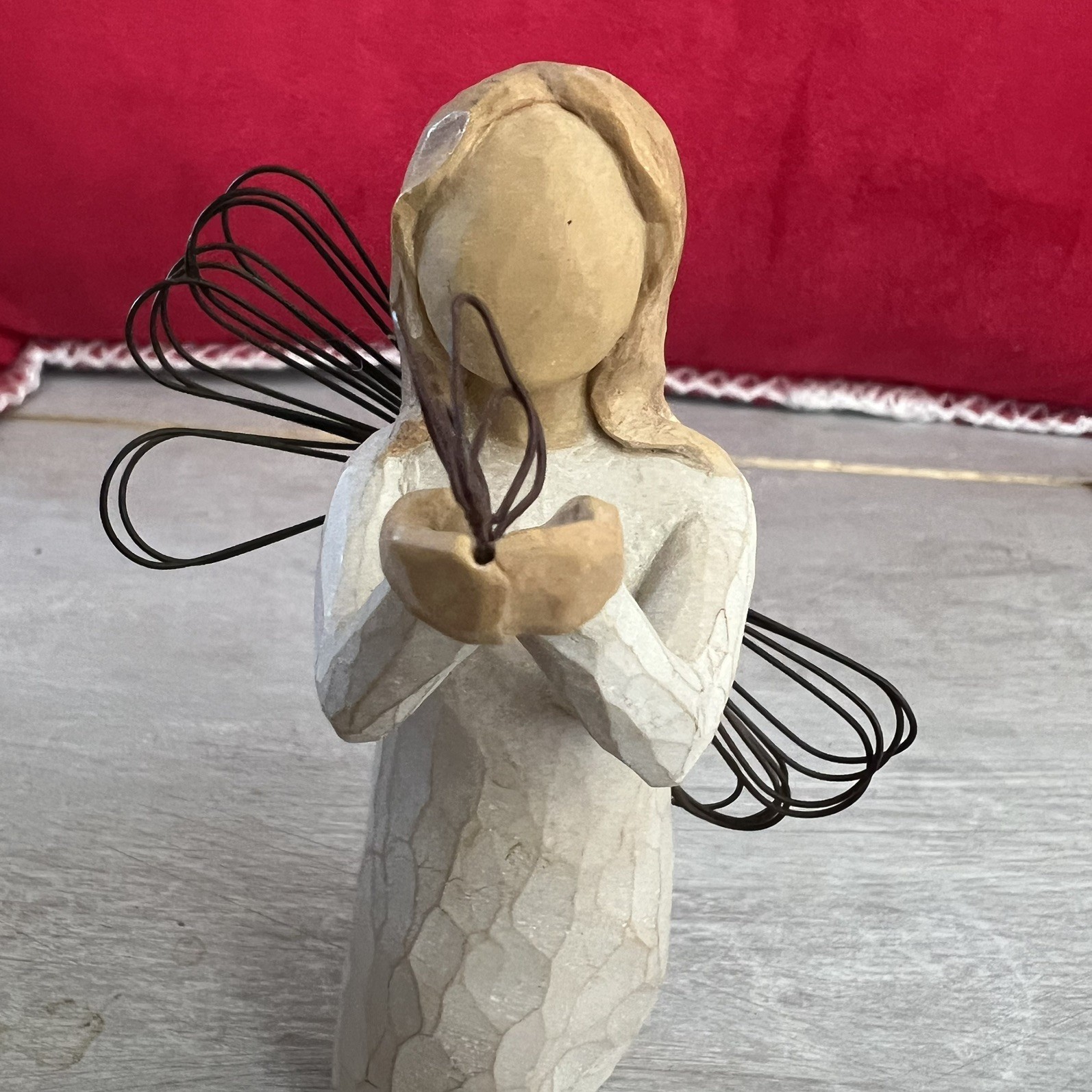 Demdaco Willow Tree Angel Of Freedom. Girl Holding A Butterfly. 5 Inches Tall