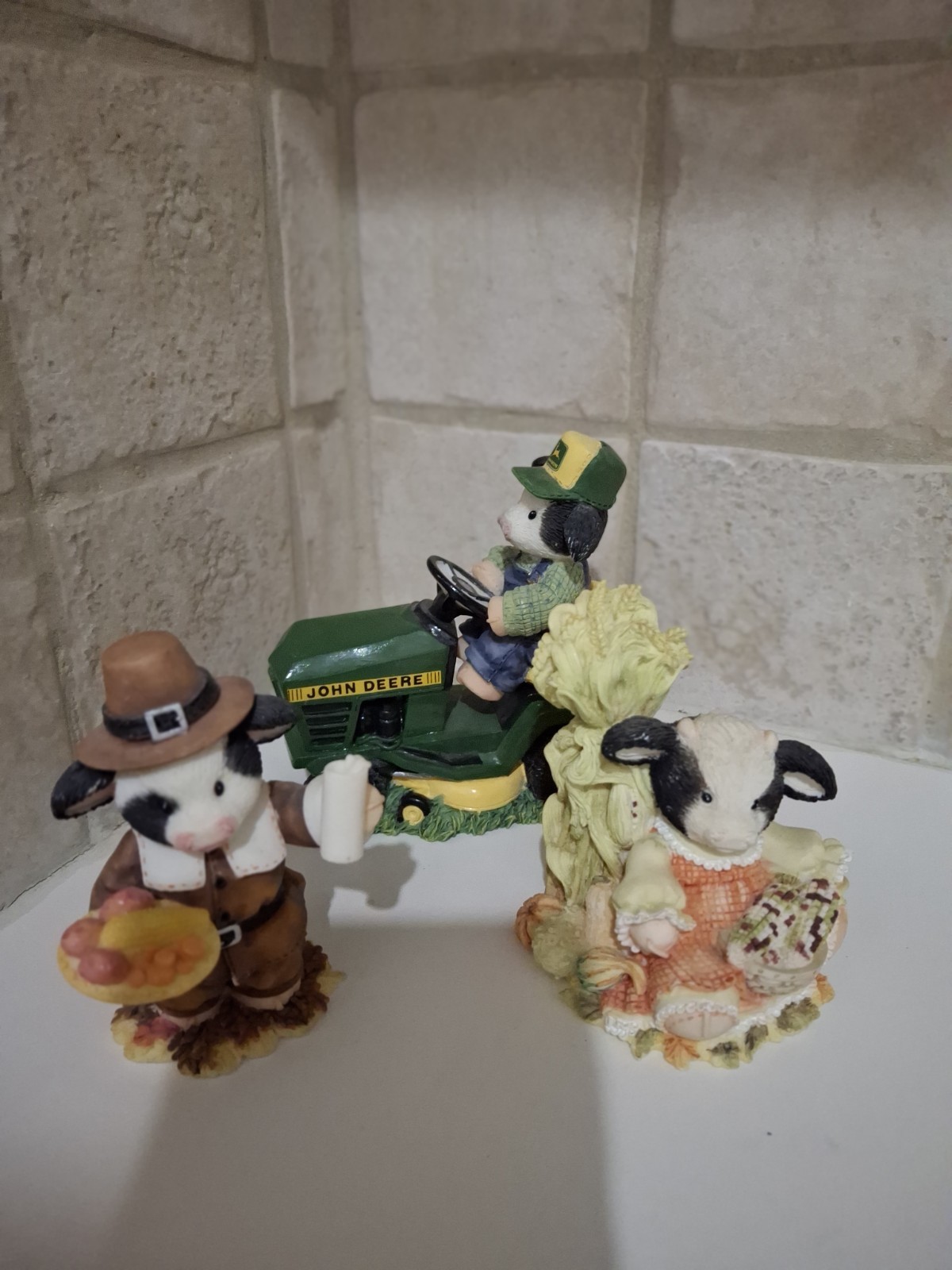 Enesco Mary’s Moo Moos Autum Pilgrim Corn Maze John Deere Tractor Figurines