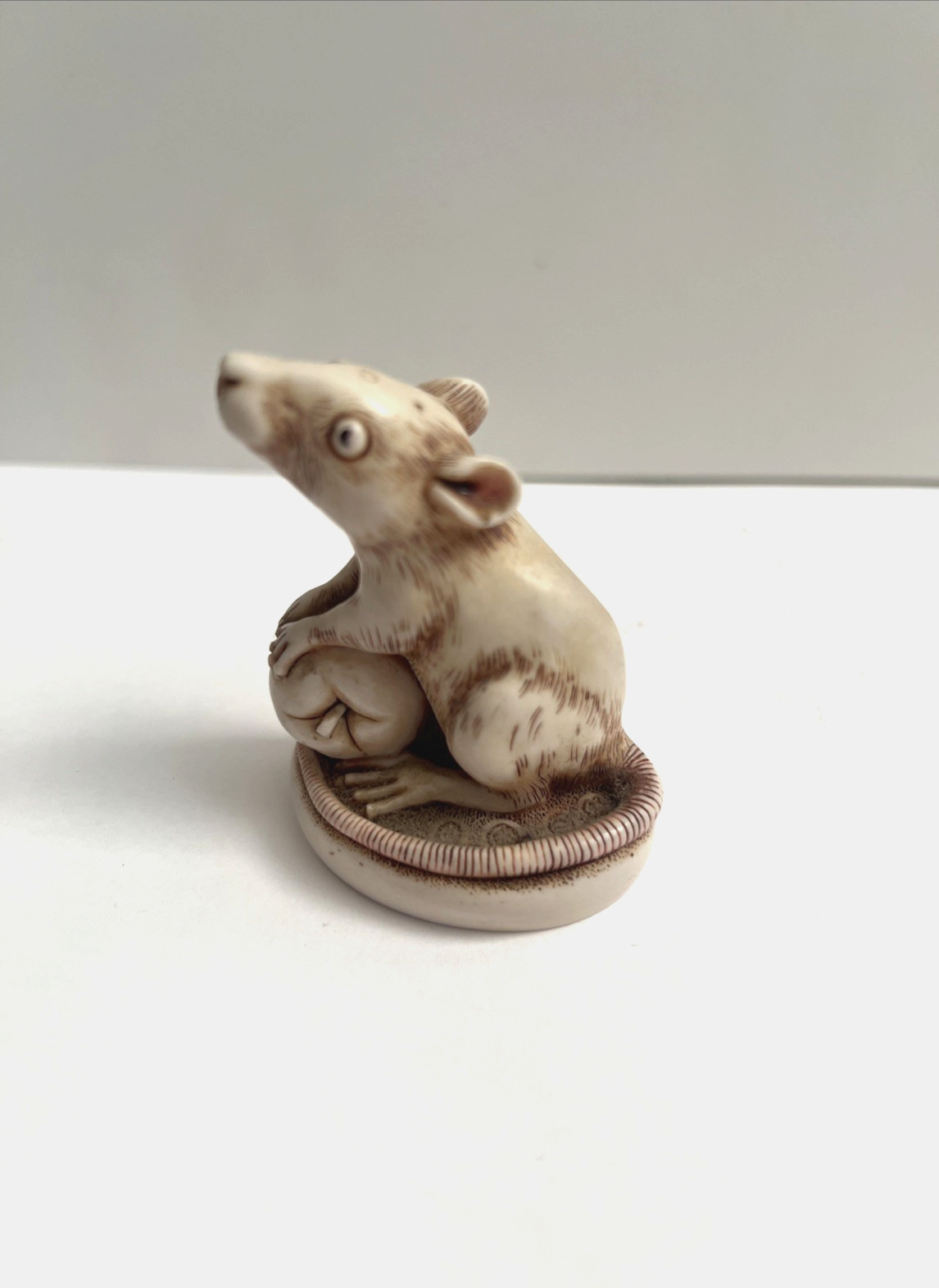 Vintage 2000 Harmony Kingdom Finky Mouse & Apple Figurine Made in England