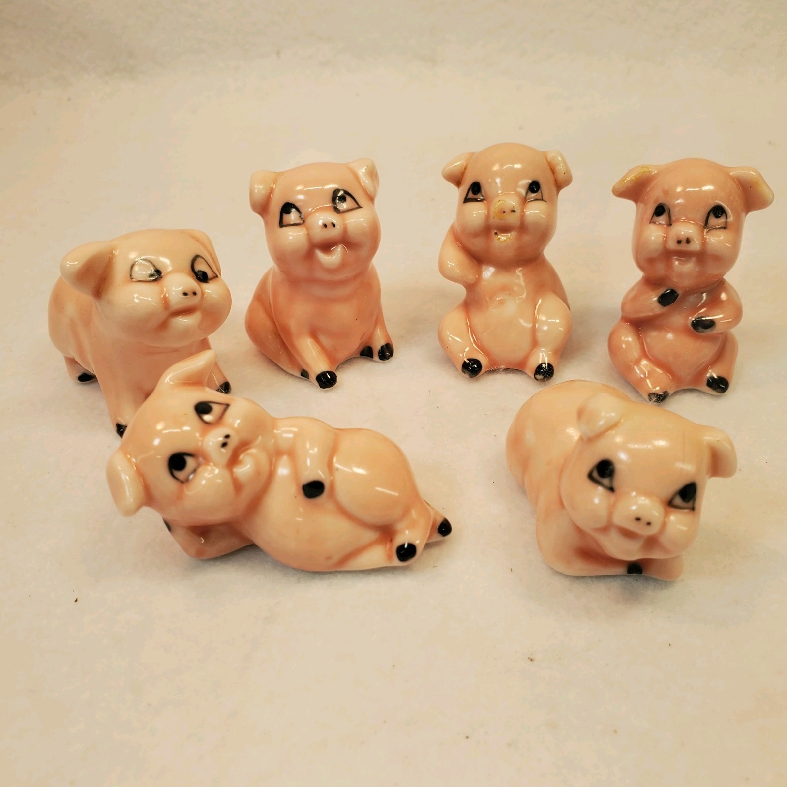 6 Little Pigs – Josef Originals Miniature Bisque Porcelain Pigs Set Of 6 Japan