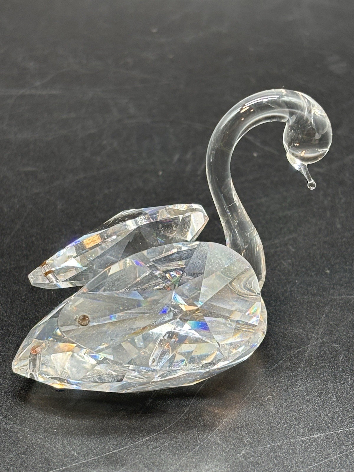 Swarovski Swan Beauties of the Lake 7633 NR 050 000 Retired Tiny Chip