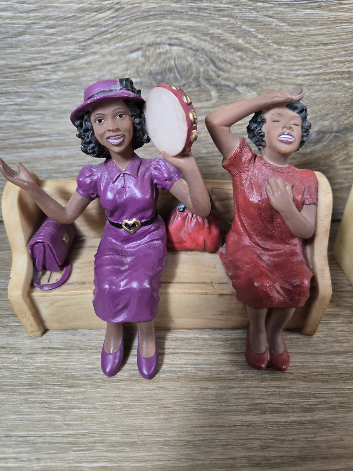 U.T.I Figurine African American Church Pew Lot Of 7 Figures. Family,Men, Ladies