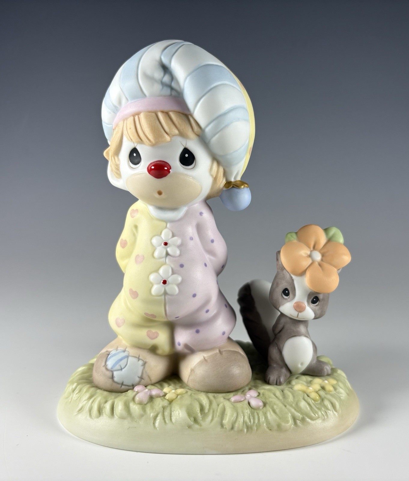 Precious Moments 4th in Clown Series OUR LOVE IS HEAVEN SCENT Figurine