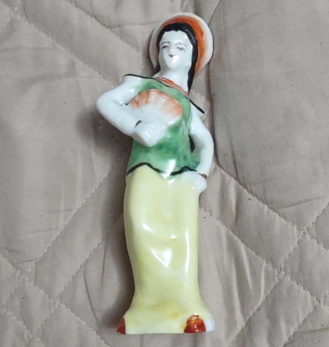 Porcelain Woman Figurine Glossy Green Top Yellow Dress Hollow Base 1 Pack