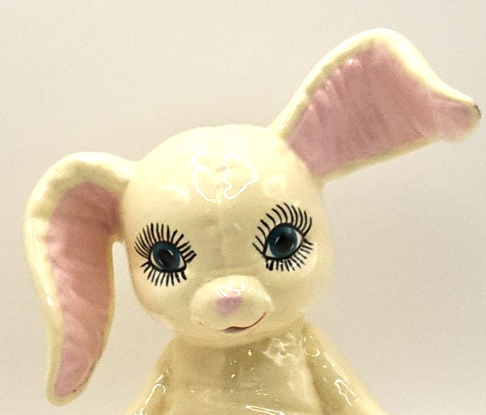 Bunny Rabbit Figurine Hand Painted 7″ Vtg 1986 Kimple Mold Quilted Ceramic