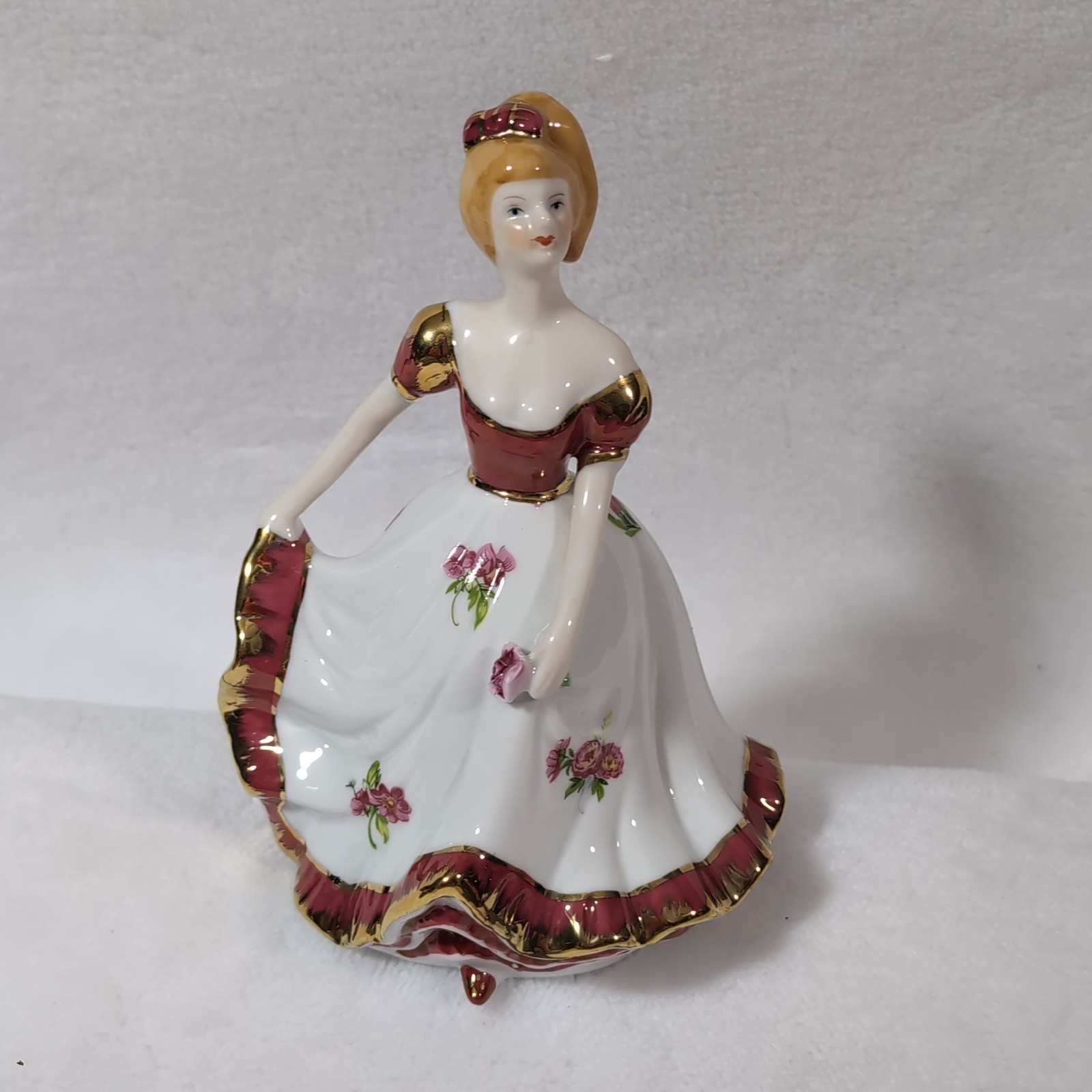 VTG Southern Belle Porcelain Lady Figurine Victorian Colonial Gold Floral Gown