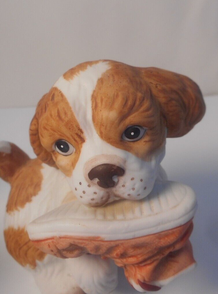 Two Vintage HOMCO Porcelain Cocker Spaniel Puppies w/ Shoes Figurine #1405