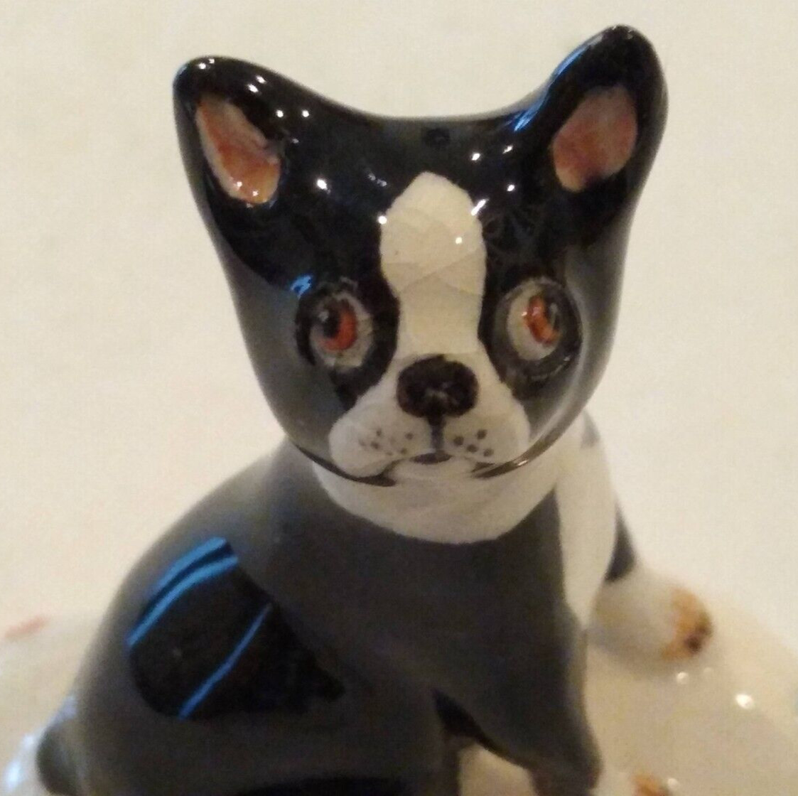 BASIL MATTHEWS CERAMIC FIGURINE FRENCH BULLDOG. Signed. Very Nice.