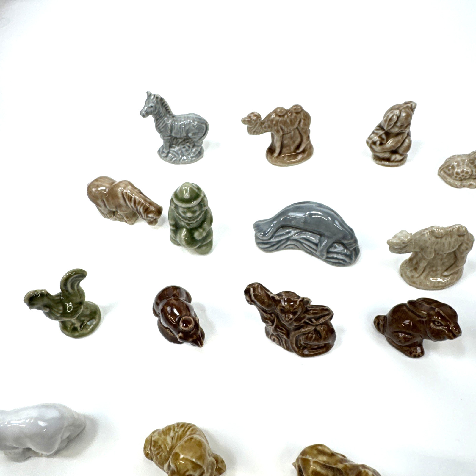 Vintage Wade England Whimsies Lot of 40 Small Animal Figurines Figures (Read)