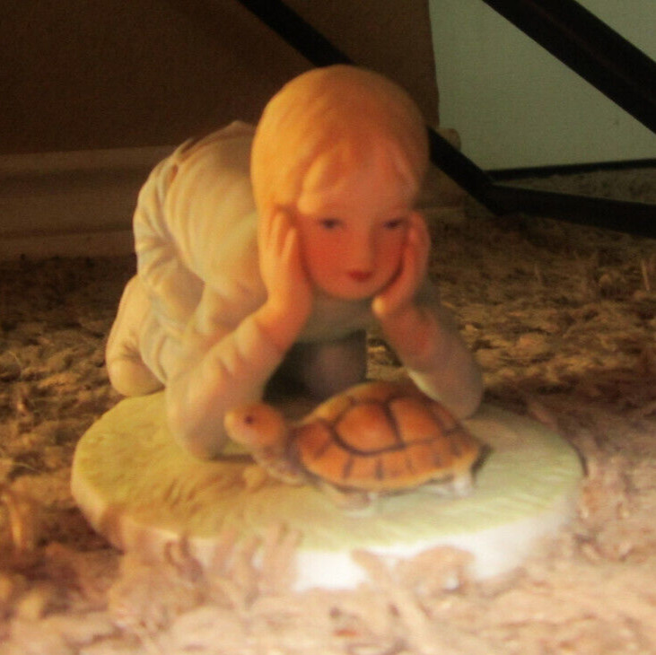 FINISH LINE Figurine by Frances Hook YOUNG BOY & TURTLE 1983 Roman Inc. Unique