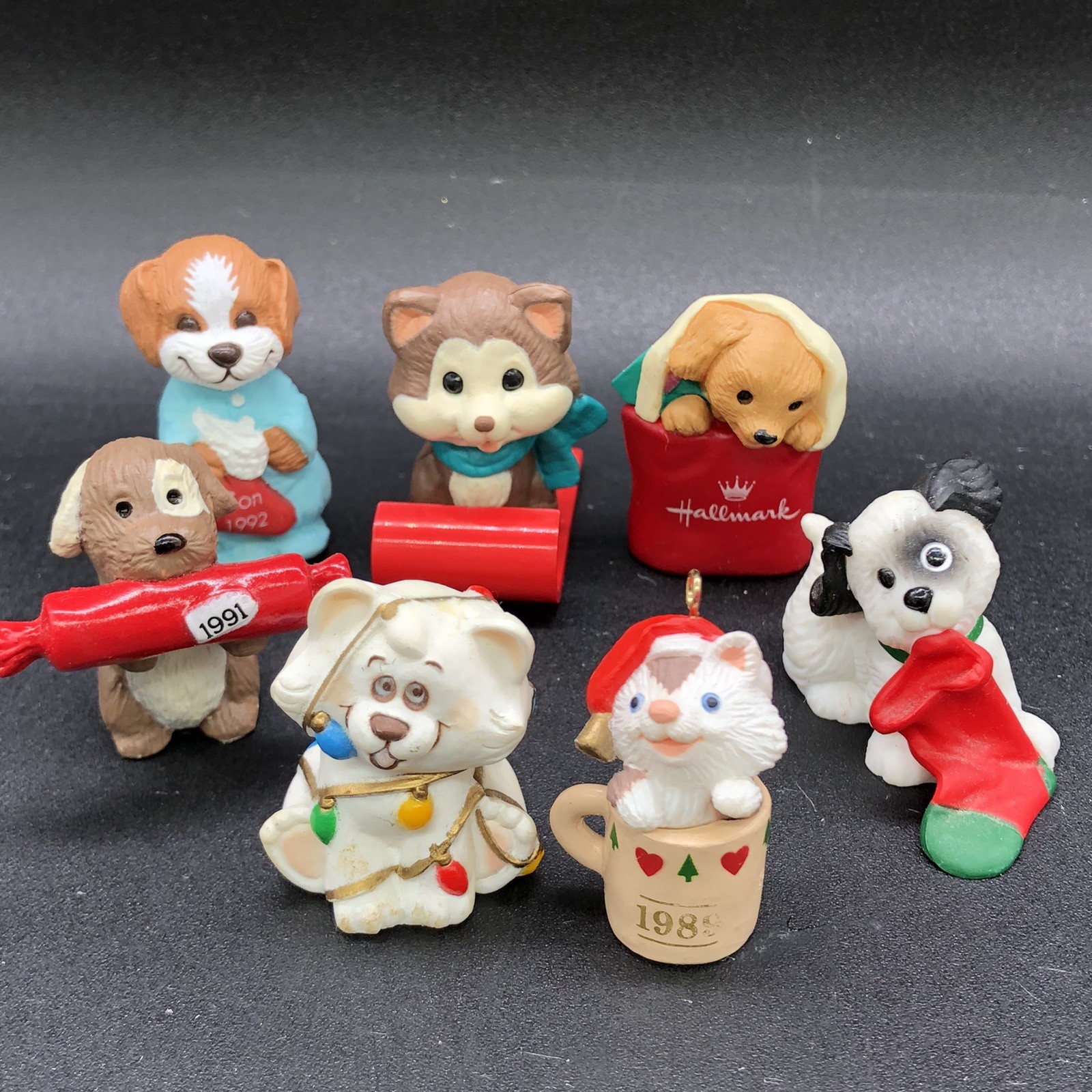 7 VTG Hallmark Merry Miniatures Winter Christmas Dogs Cats 80s-90s